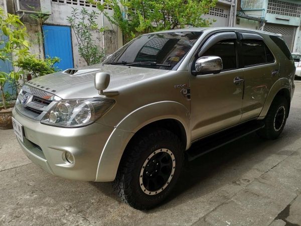Fortuner​ 3.0 4WD 2005 รูปที่ 1